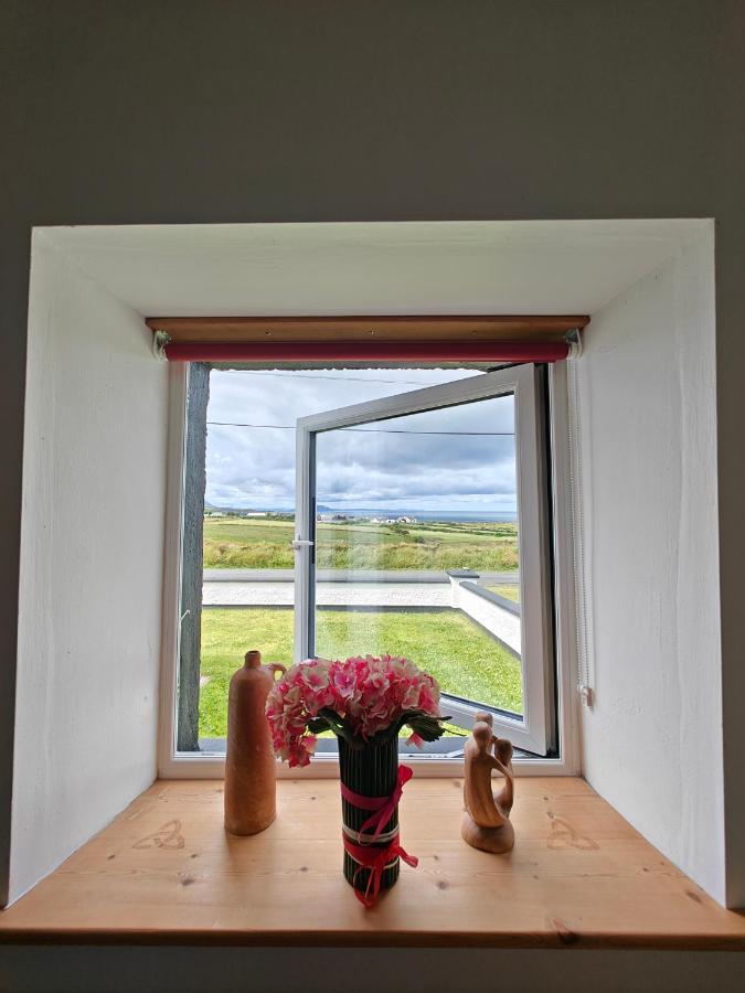 Teach Roisin-Traditional Irish Holiday Cottage In Malin Head. Exterior foto