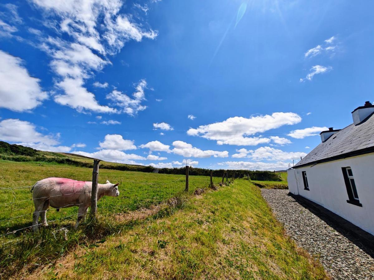 Teach Roisin-Traditional Irish Holiday Cottage In Malin Head. Exterior foto